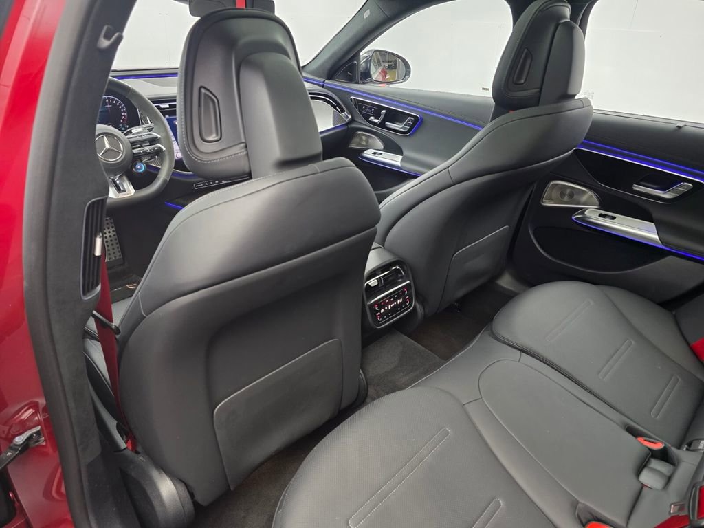 Used 2025 Mercedes-Benz E 53 AMG e 4MATIC Sedan image 15