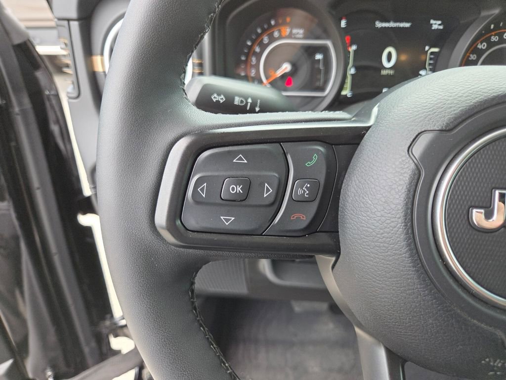 Used 2026 Jeep Gladiator Sport AWD/4WD image 31