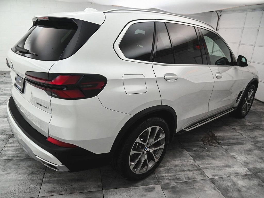 Used 2026 BMW X5 xDrive40i image 6