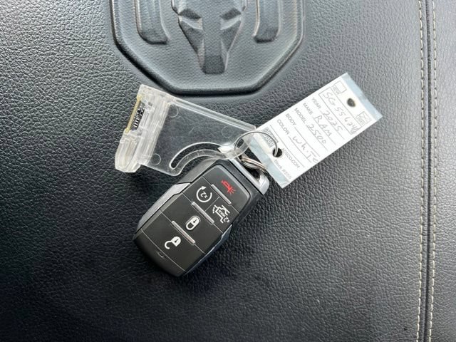 Used 2025 RAM 2500 Laramie w/ Sport Appearance Package AWD/4WD image 16