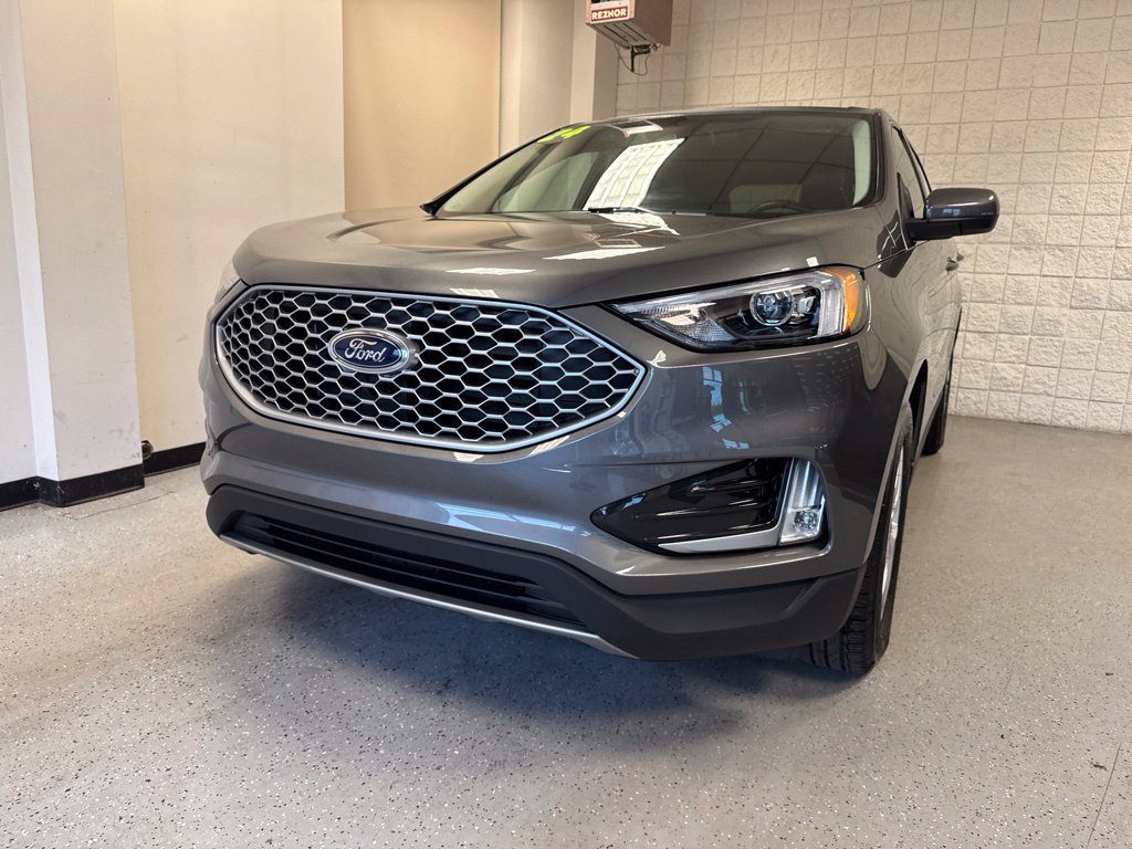 Used 2024 Ford Edge SEL w/ Convenience Package AWD/4WD image 12