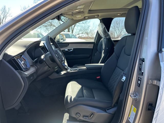 New 2026 Volvo XC90 B6 Plus w/ Protection Package Premier image 14