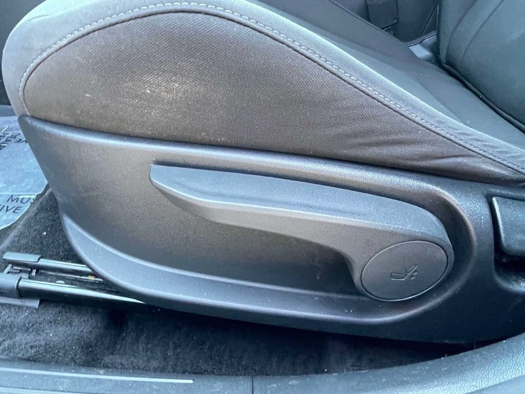 Used 2023 Hyundai Elantra SEL w/ Convenience Package FWD image 15