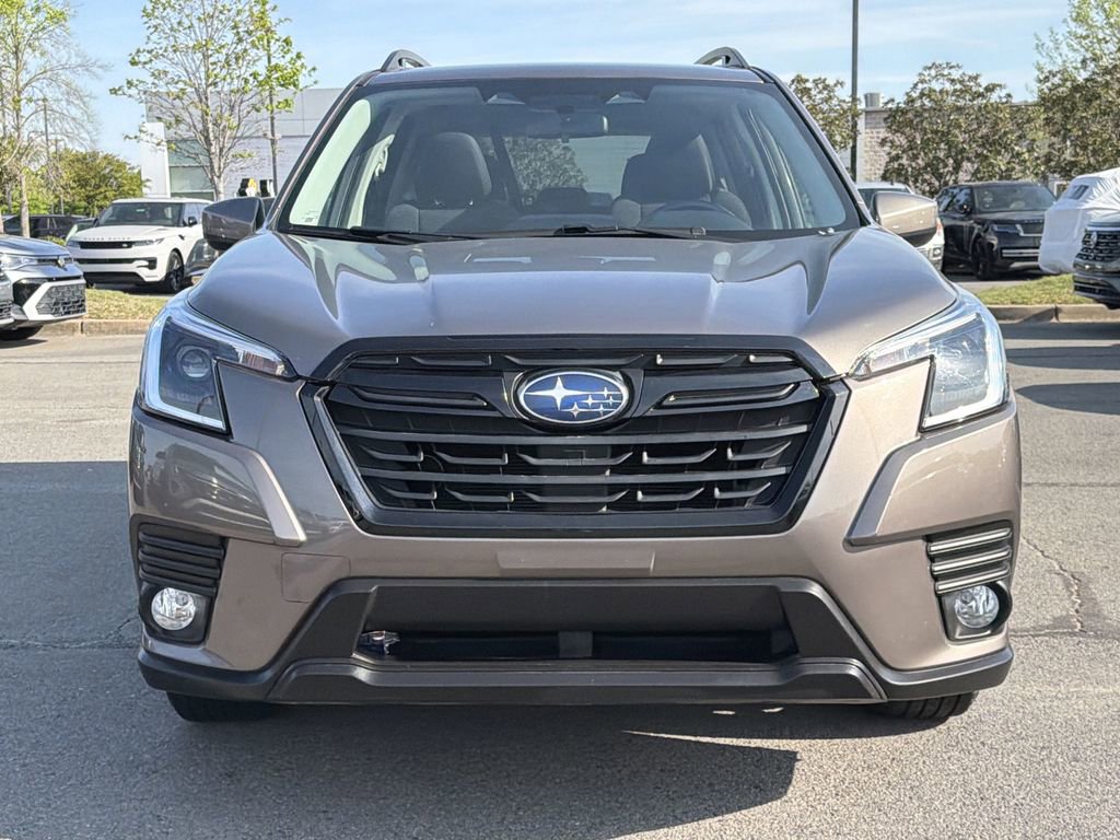 Used 2022 Subaru Forester Premium image 8