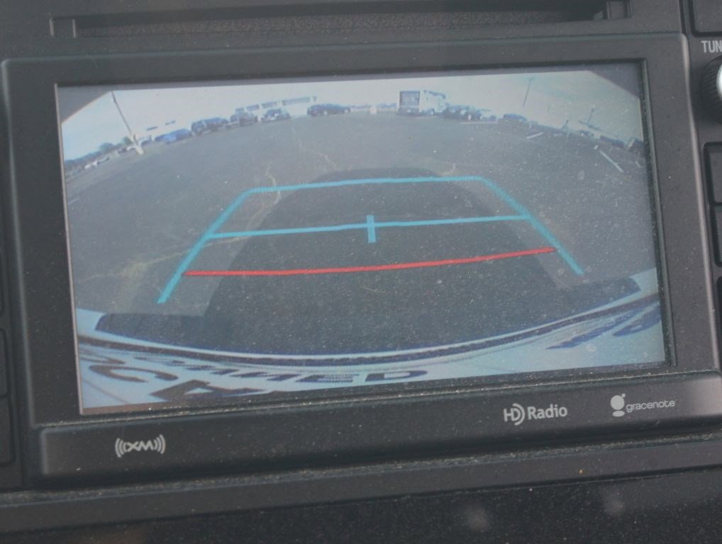 Used 2017 Toyota Sequoia SR5 w/ Sport Appearance Package AWD/4WD image 8