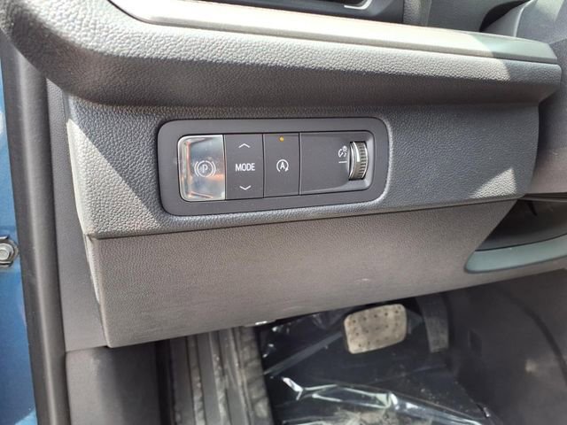 New 2025 Chevrolet Traverse LT w/ Sun and Wheel Package FWD image 20