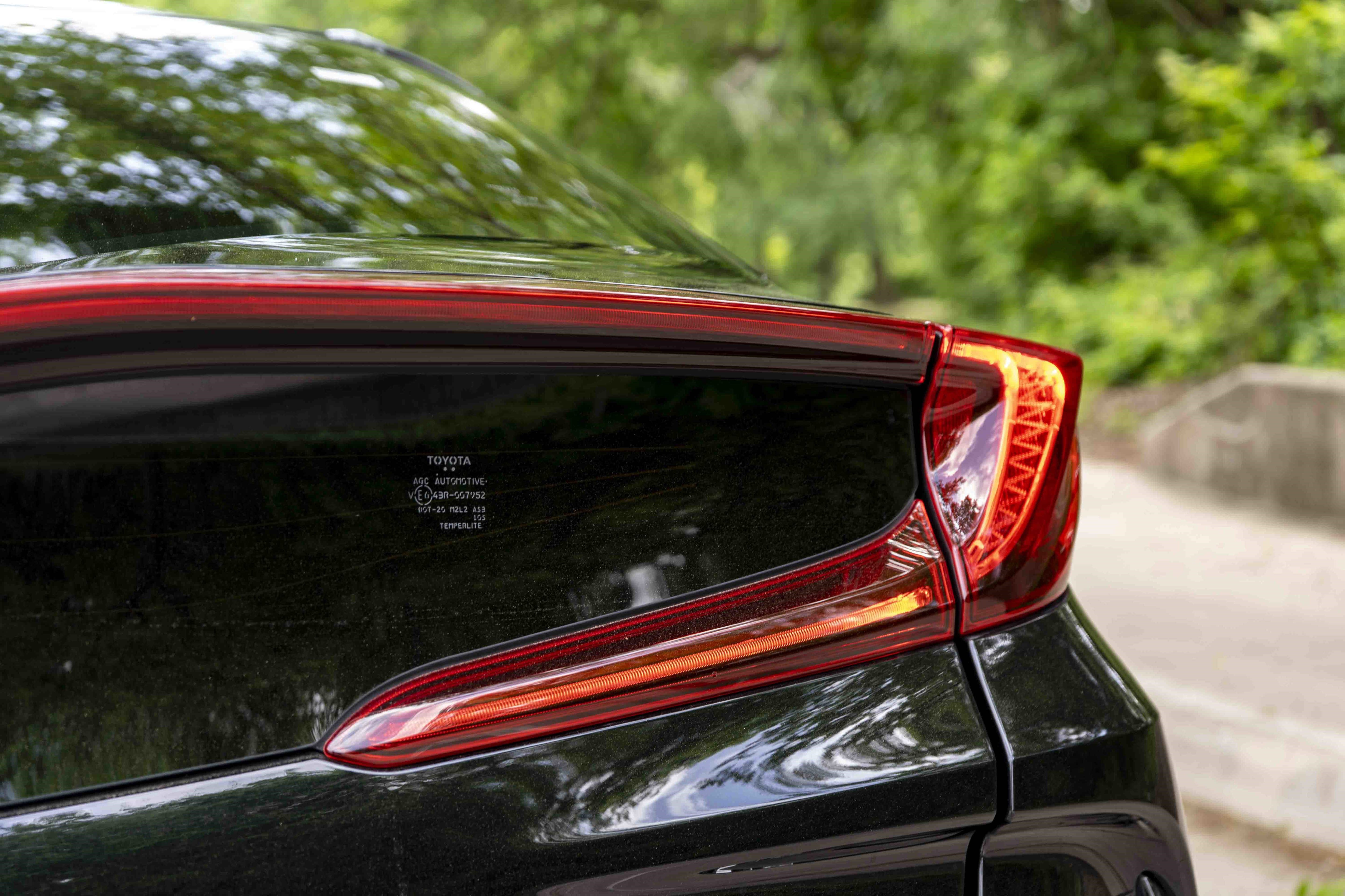 Used 2022 Toyota Prius Prime XLE image 13