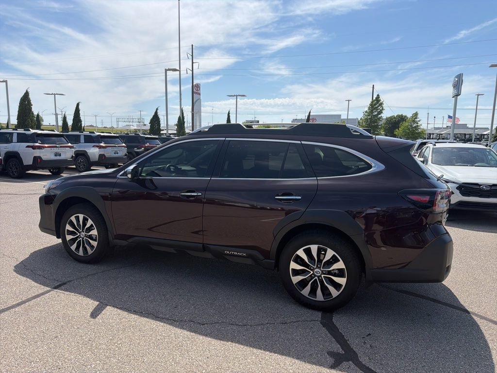 Used 2025 Subaru Outback Touring XT AWD/4WD image 6