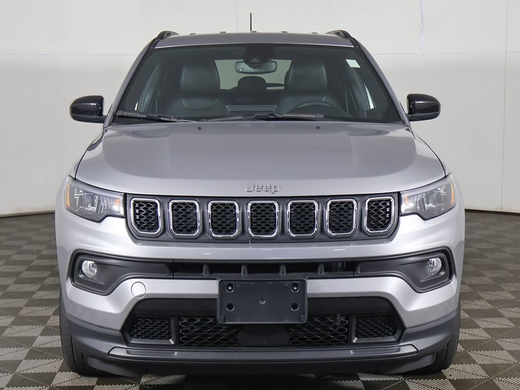 Used 2023 Jeep Compass Latitude AWD/4WD image 10