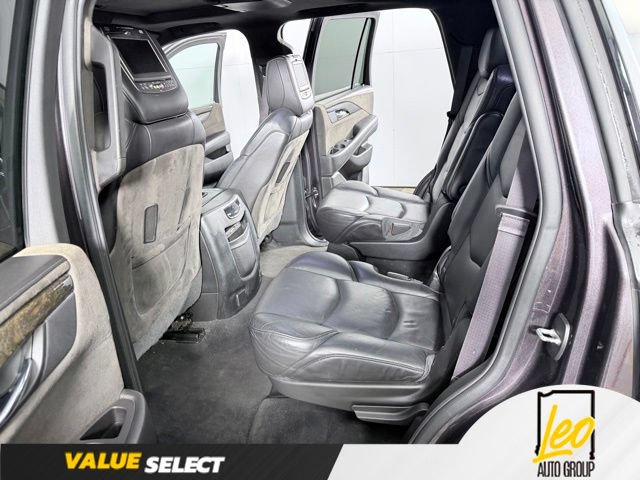 Used 2016 Cadillac Escalade Platinum AWD/4WD image 18