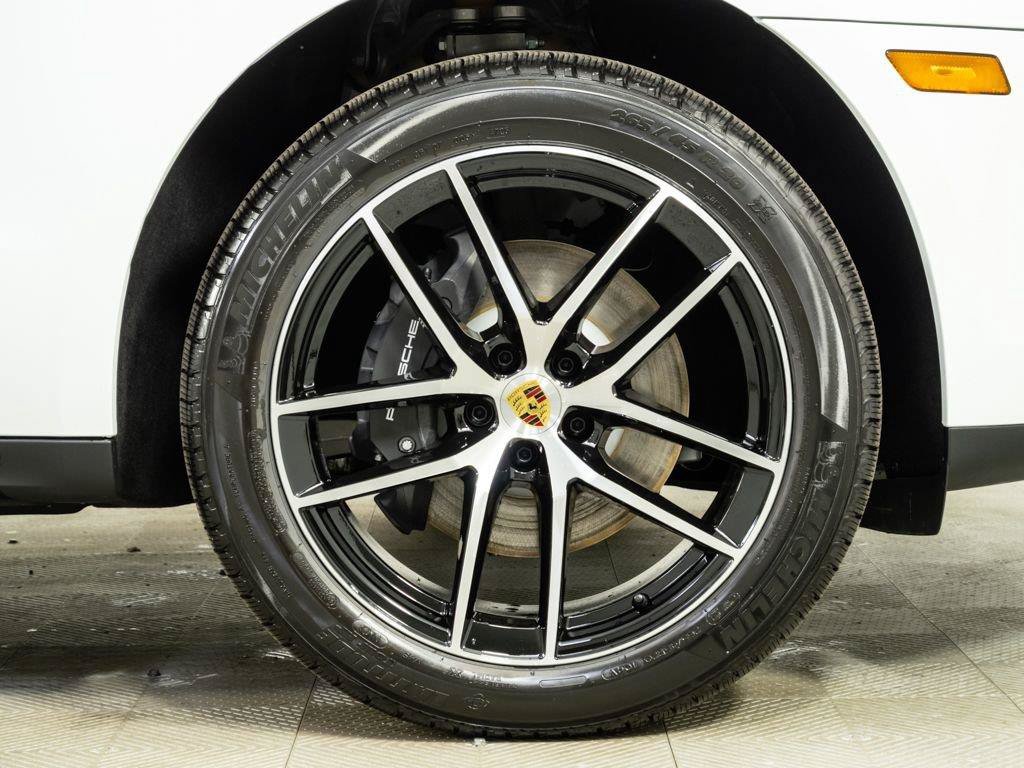 New 2026 Porsche Macan AWD/4WD image 39