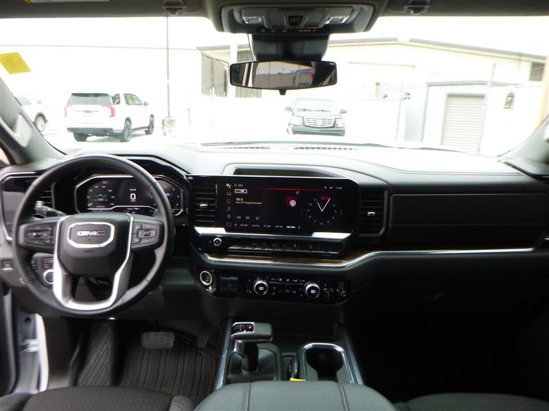 Used 2024 GMC Sierra 1500 Elevation w/ Preferred Package image 10