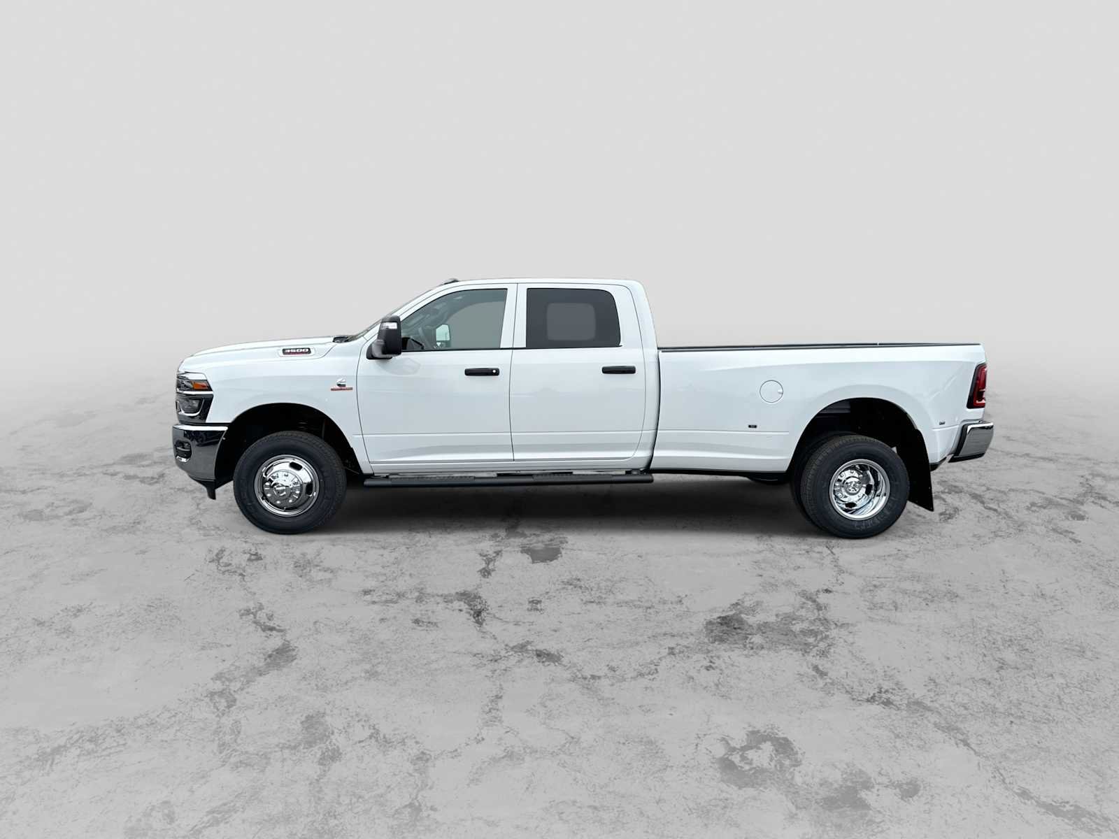 New 2026 RAM 3500 Tradesman AWD/4WD image 5