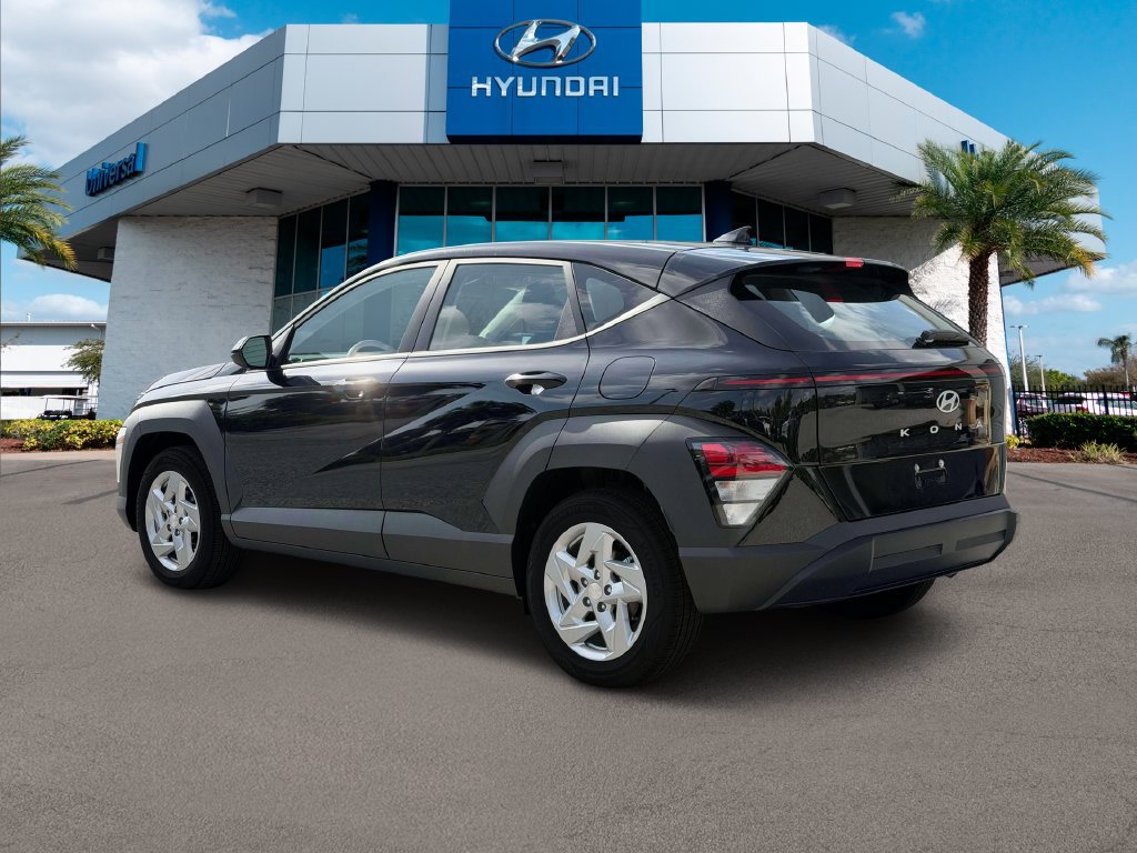 New 2027 Hyundai Kona SE FWD image 5