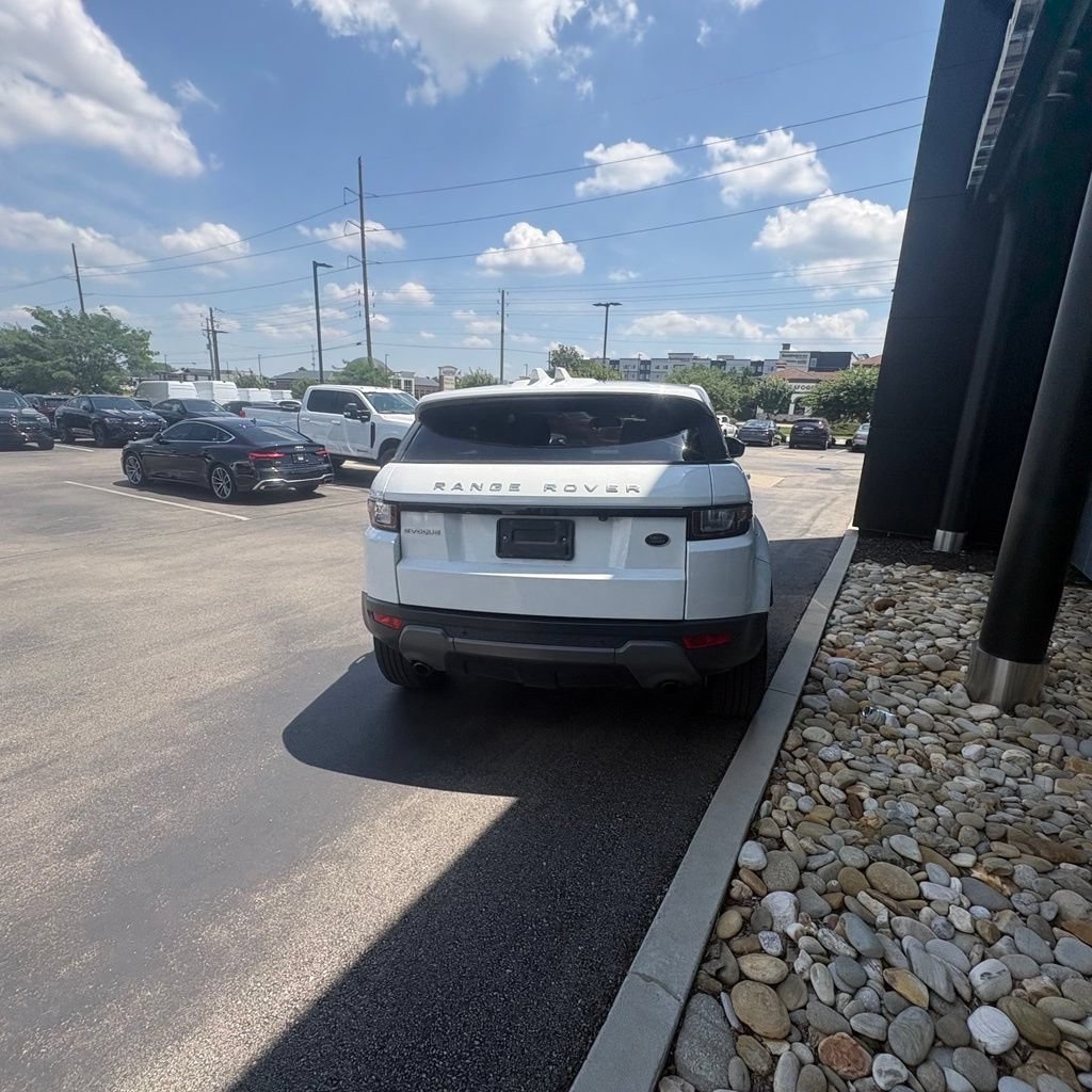 Used 2018 Land Rover Range Rover Evoque SE Premium AWD/4WD image 7