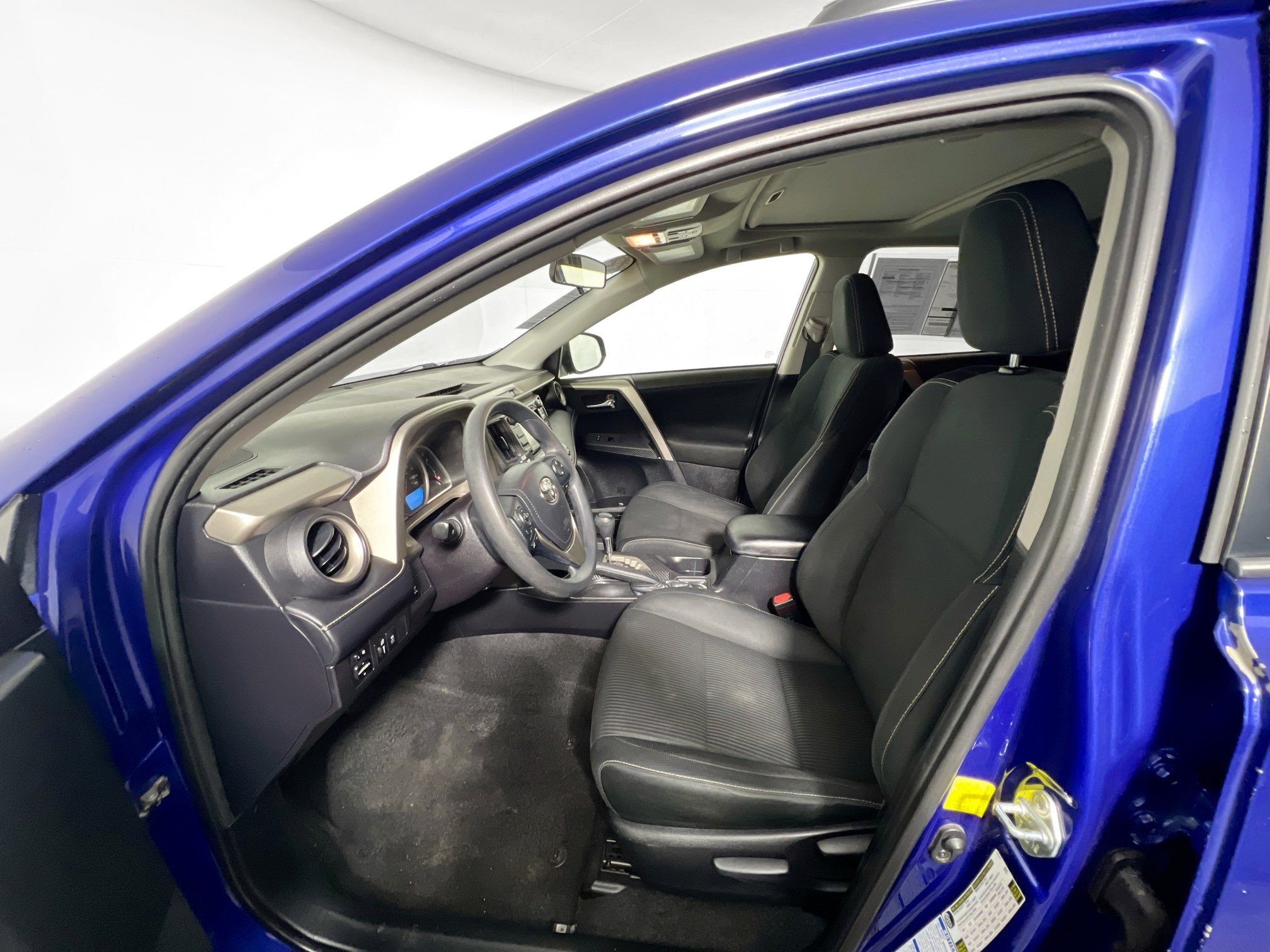 Used 2015 Toyota RAV4 XLE image 14