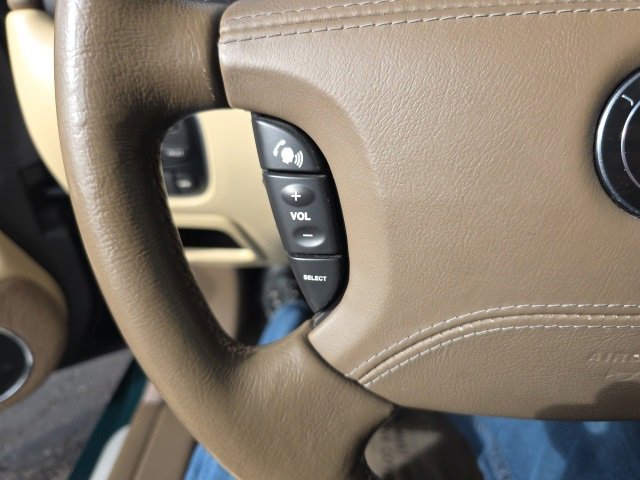 Used 2007 Jaguar XJ8 image 21