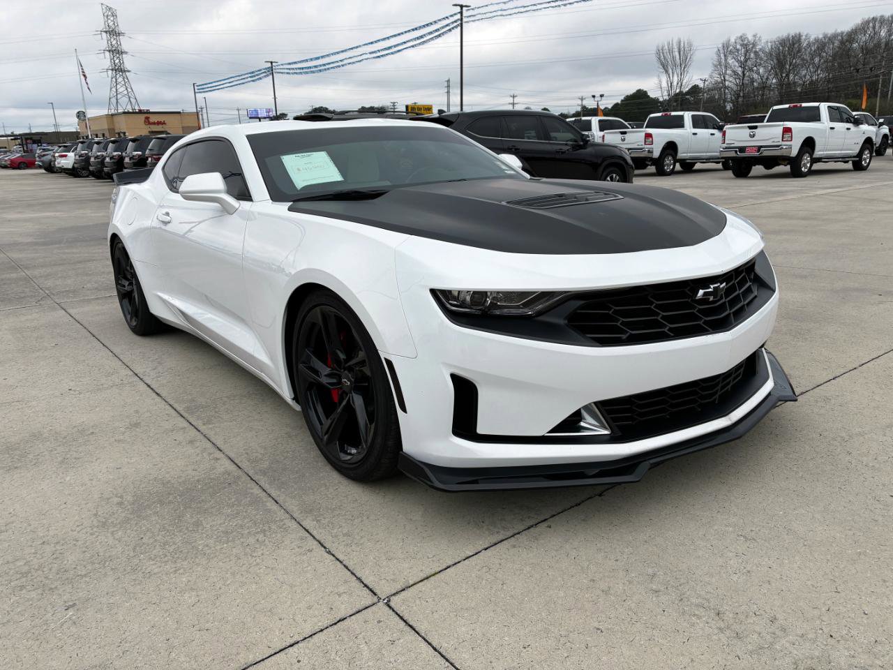 Used 2021 Chevrolet Camaro LT w/ RS Package image 4