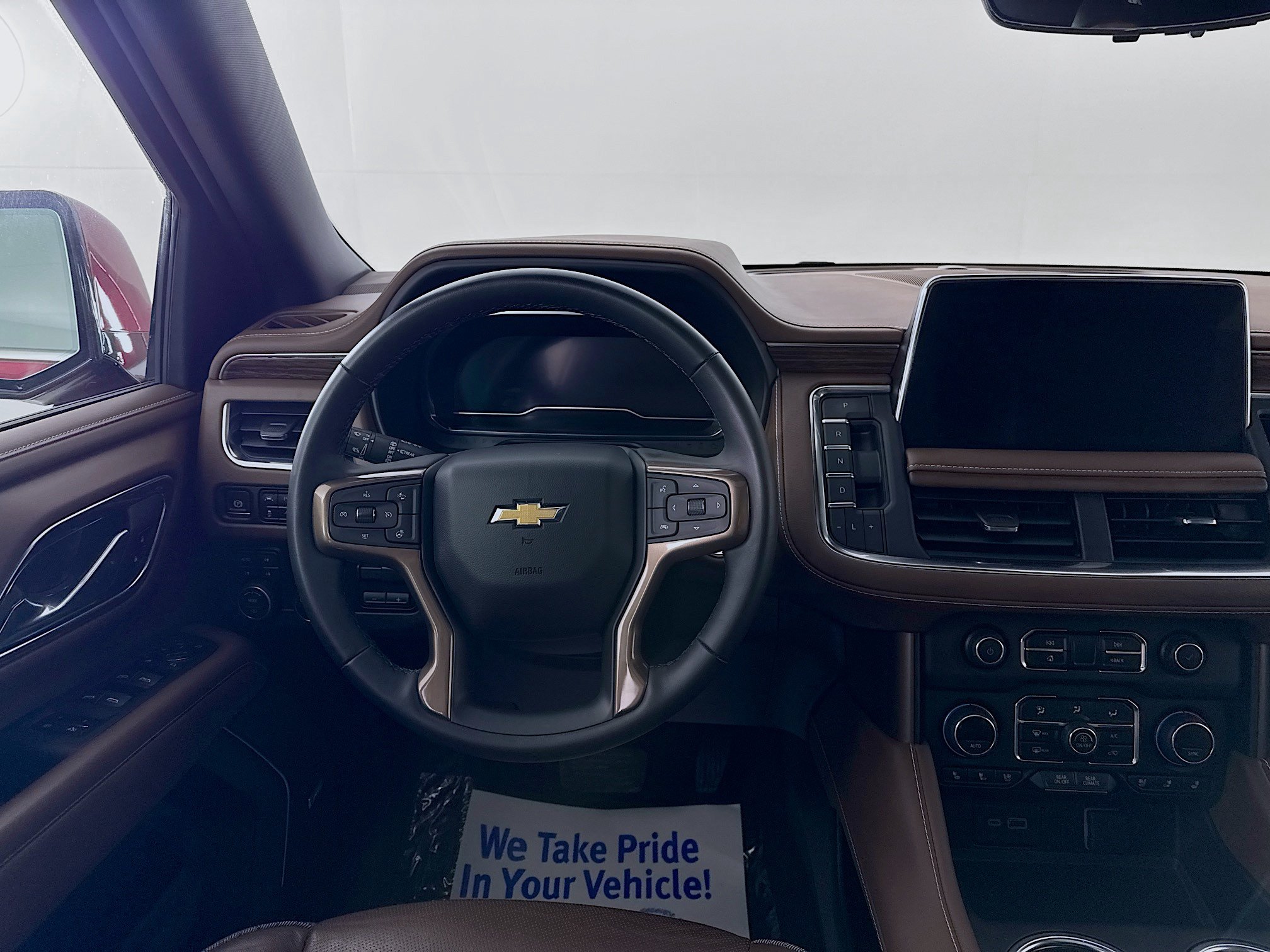Used 2024 Chevrolet Tahoe High Country AWD/4WD image 24
