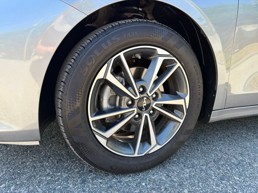 Certified 2023 Kia Forte LXS FWD image 12