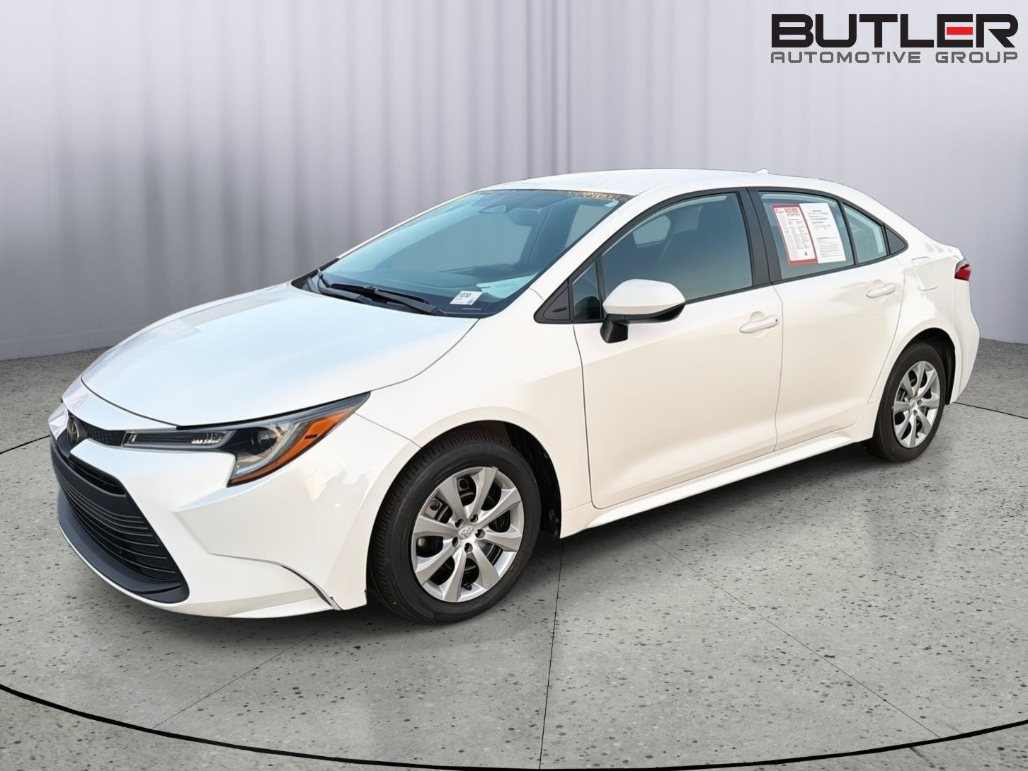 Certified 2025 Toyota Corolla LE FWD image 1