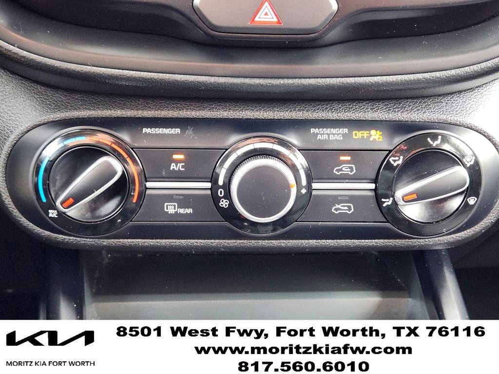 Certified 2023 Kia Soul LX w/ LX Technology Package FWD image 17