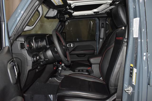 Used 2024 Jeep Wrangler Unlimited Rubicon AWD/4WD image 12