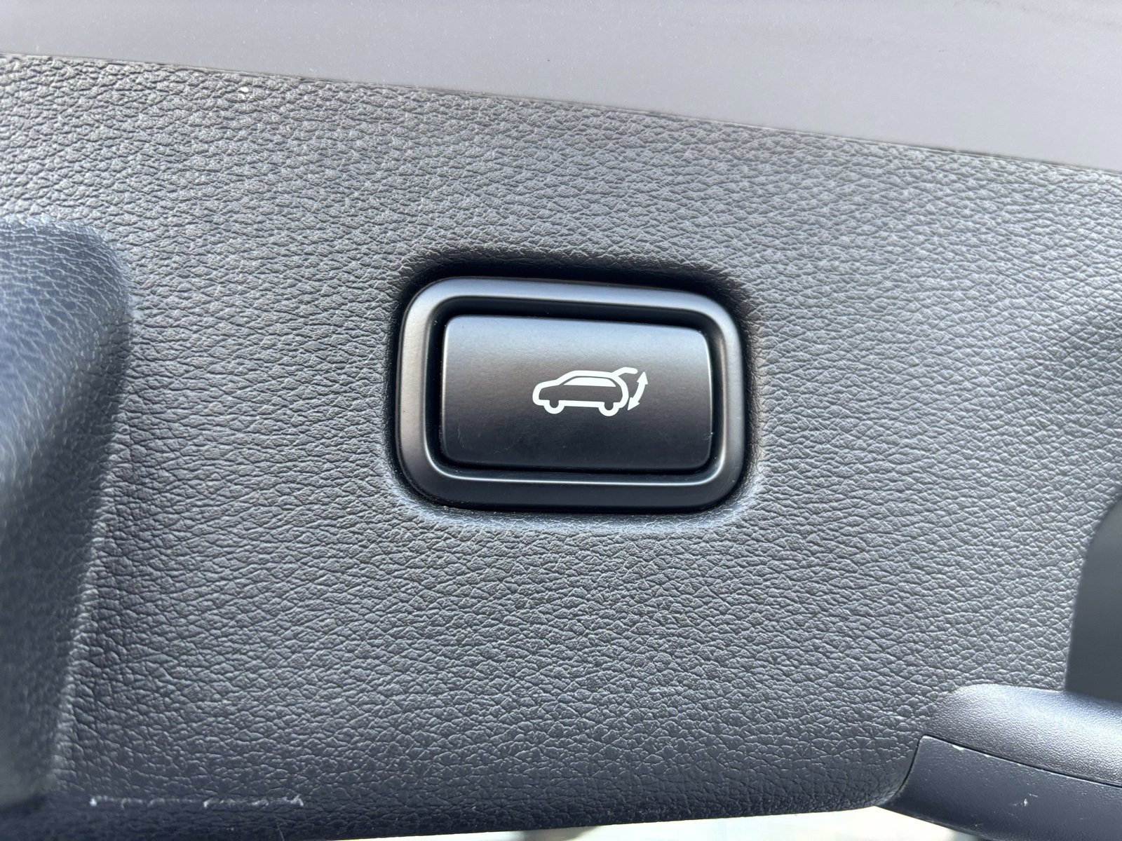 Used 2023 Kia Sportage SX image 15