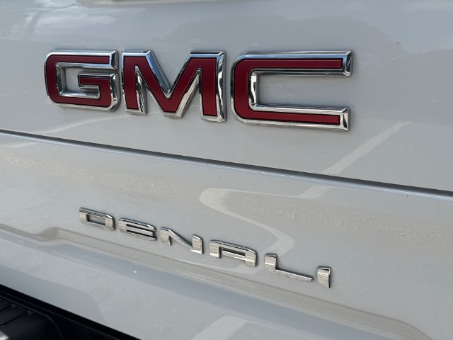Certified 2022 GMC Sierra 1500 Denali AWD/4WD image 9
