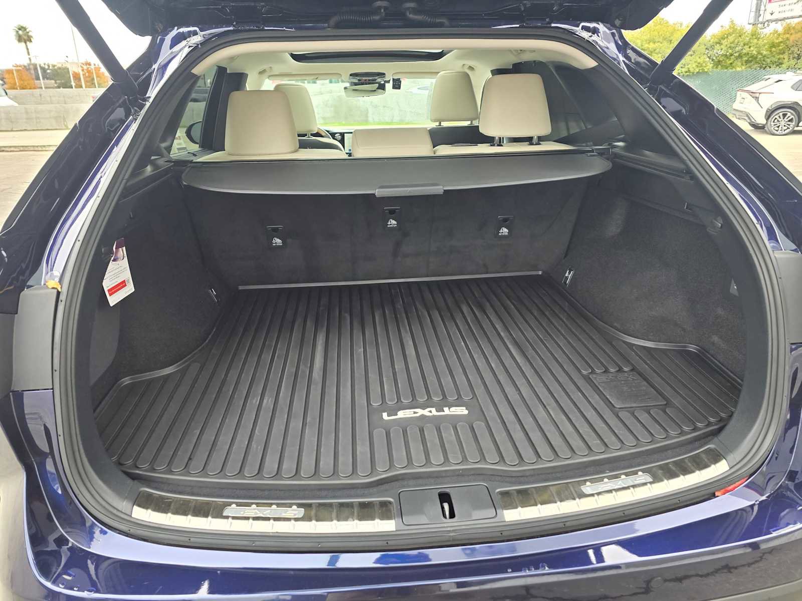 Used 2025 Lexus RX 350 image 17