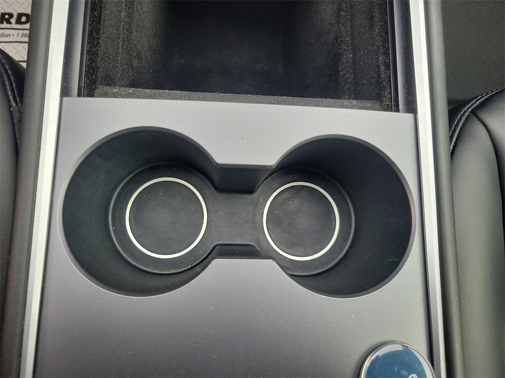 Used 2021 Tesla Model 3 Standard Range Plus image 29