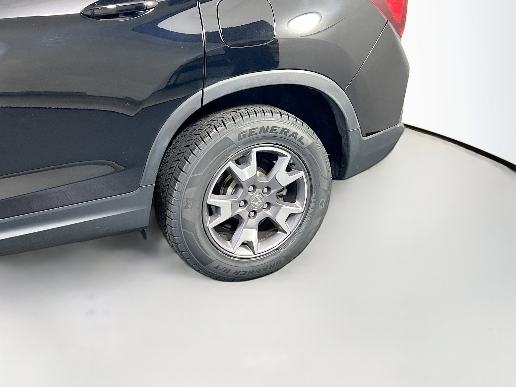 Used 2022 Honda Passport TrailSport image 31