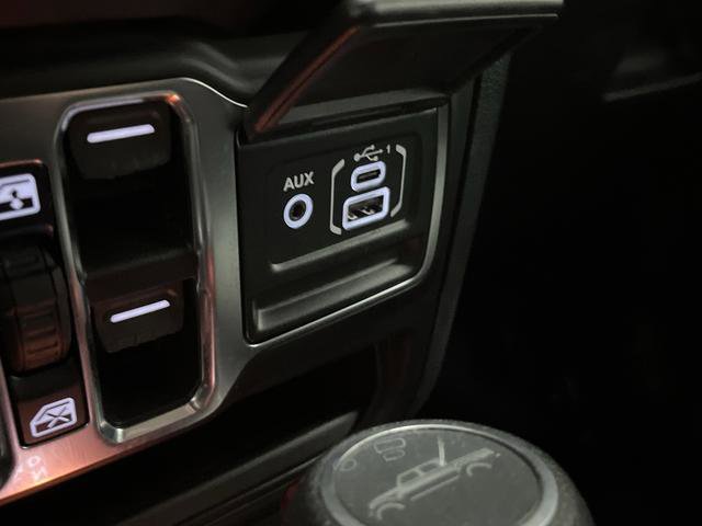 Used 2021 Jeep Gladiator Sport image 22