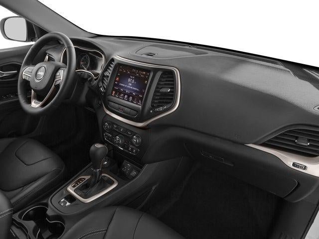 Used 2017 Jeep Cherokee Limited FWD image 19
