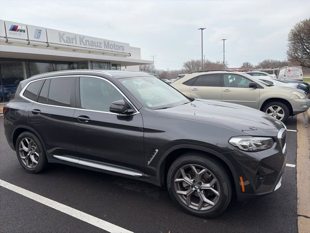 Certified 2022 BMW X3 xDrive30i w/ Premium Package 2 (ZPA) image 2
