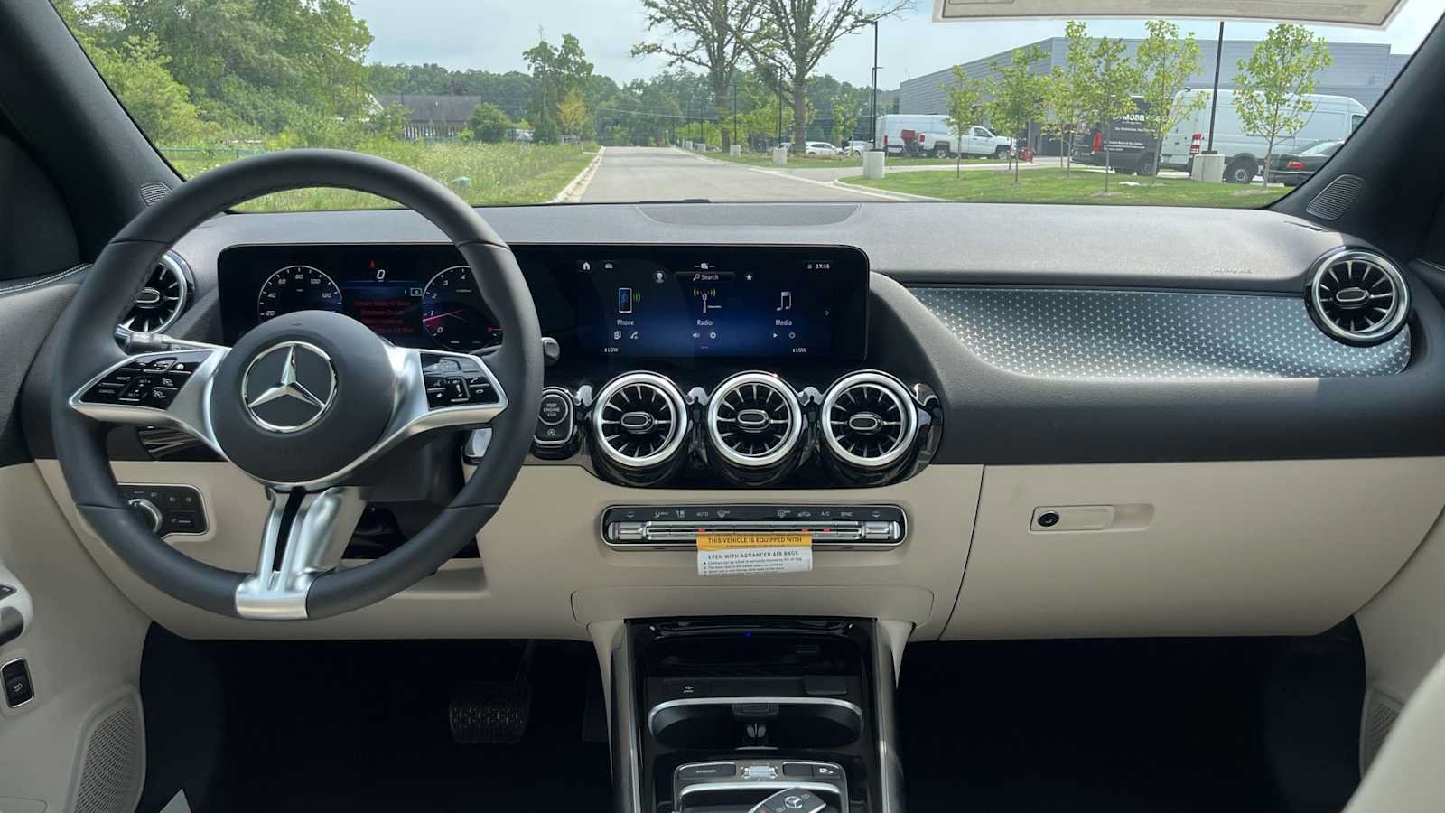 New 2026 Mercedes-Benz GLA 250 4MATIC image 32