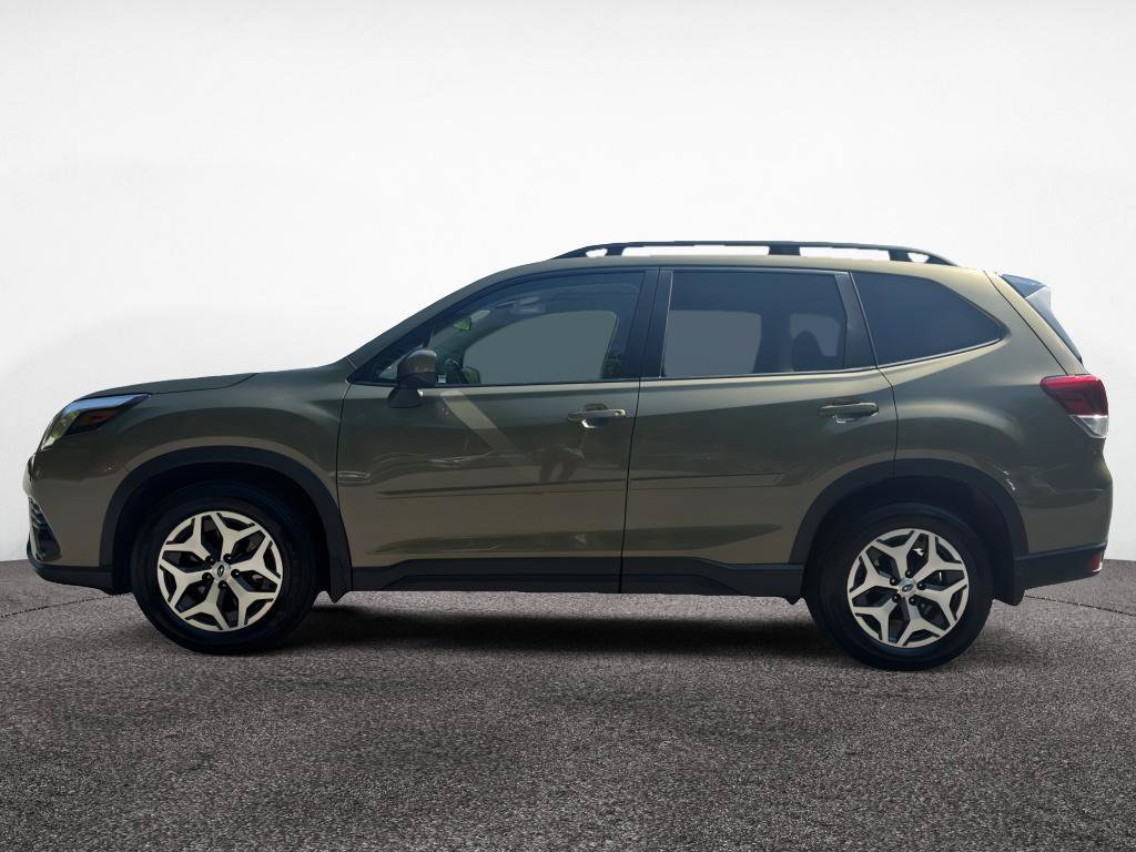 Certified 2024 Subaru Forester Premium AWD/4WD image 4