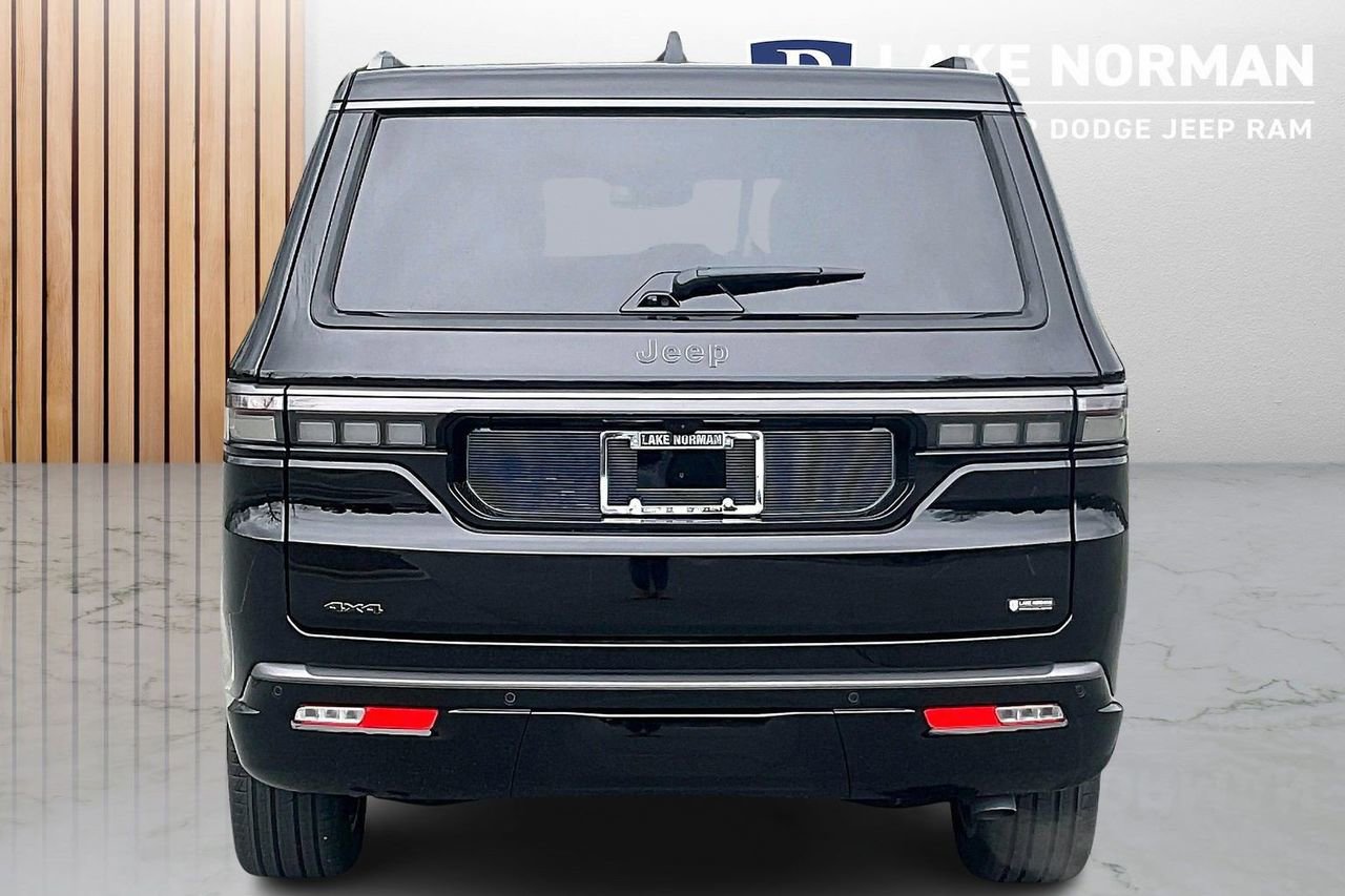 New 2026 Jeep Grand Wagoneer L Summit w/ Premium Group III image 8