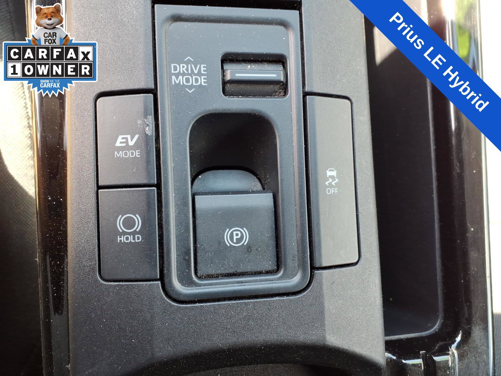Used 2024 Toyota Prius LE FWD image 22
