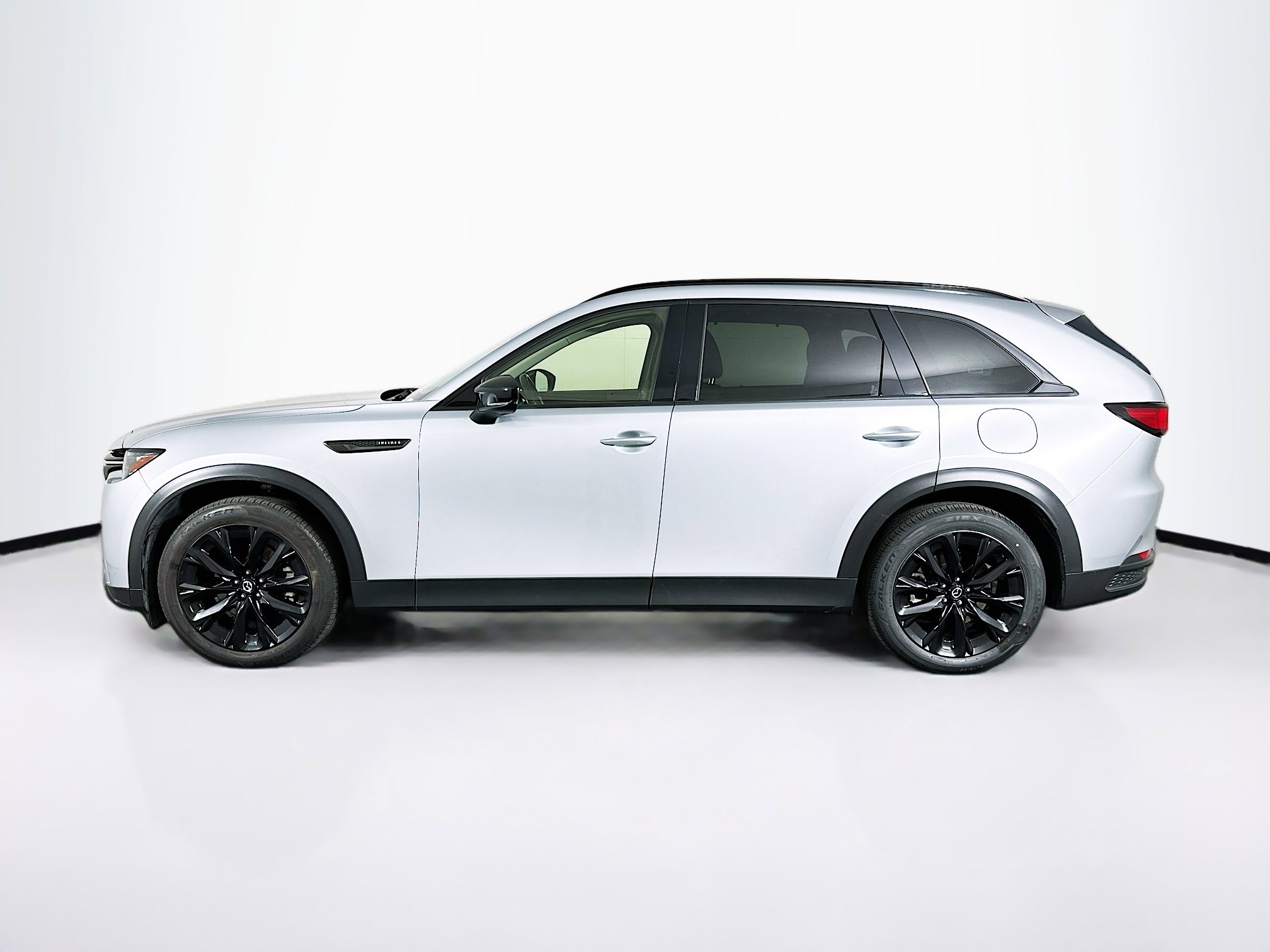 Used 2025 MAZDA CX-90 3.3 Turbo w/ Premium Sport Pkg image 4