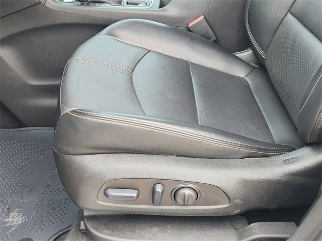 Used 2023 Chevrolet Equinox Premier image 23