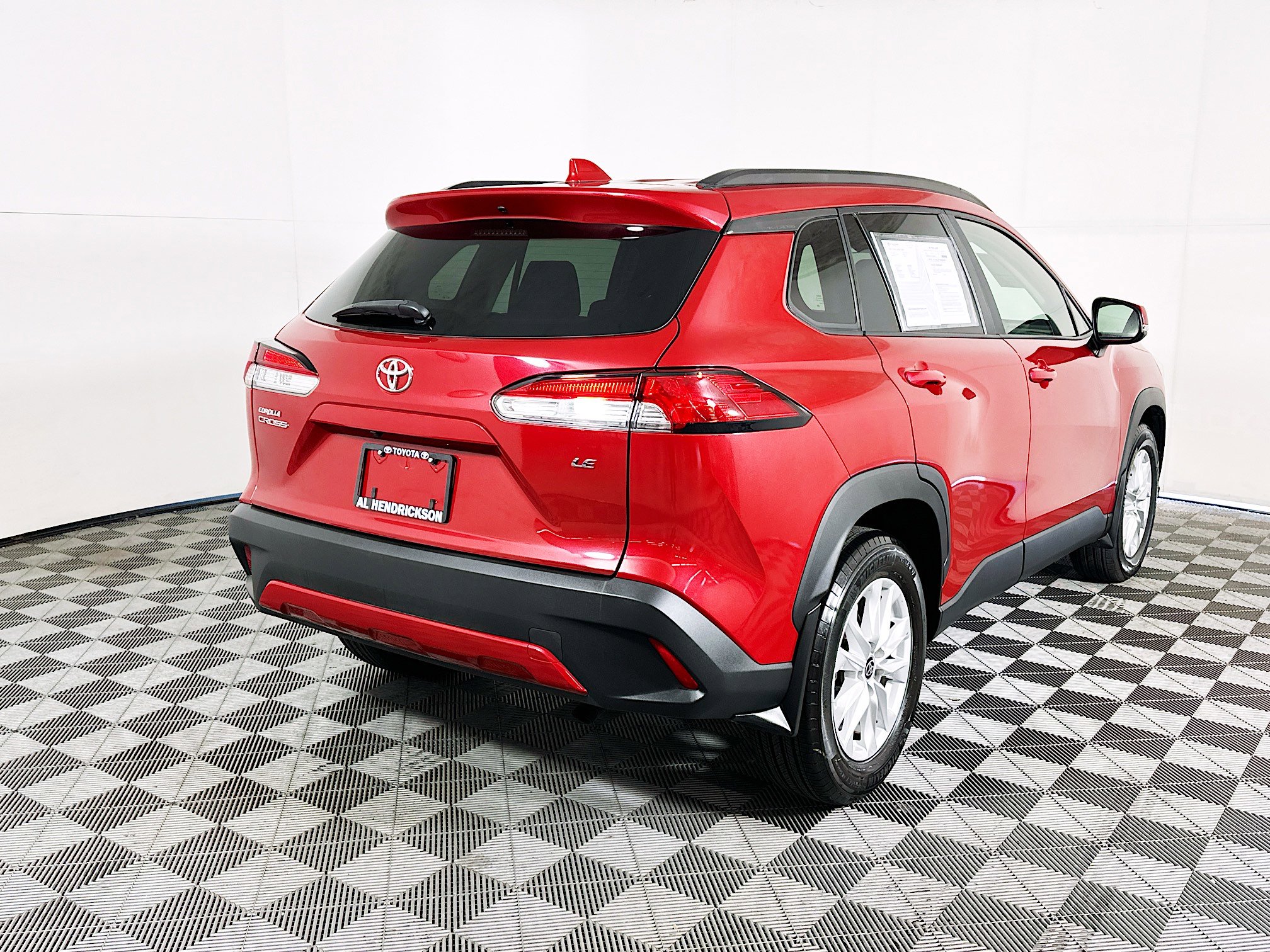 Used 2024 Toyota Corolla Cross LE w/ Moonroof Package image 3