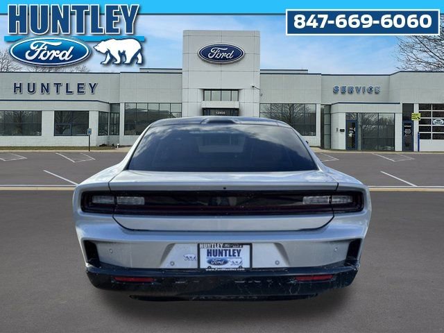 Used 2025 Dodge Charger R/T w/ Sun & Sound Package image 5