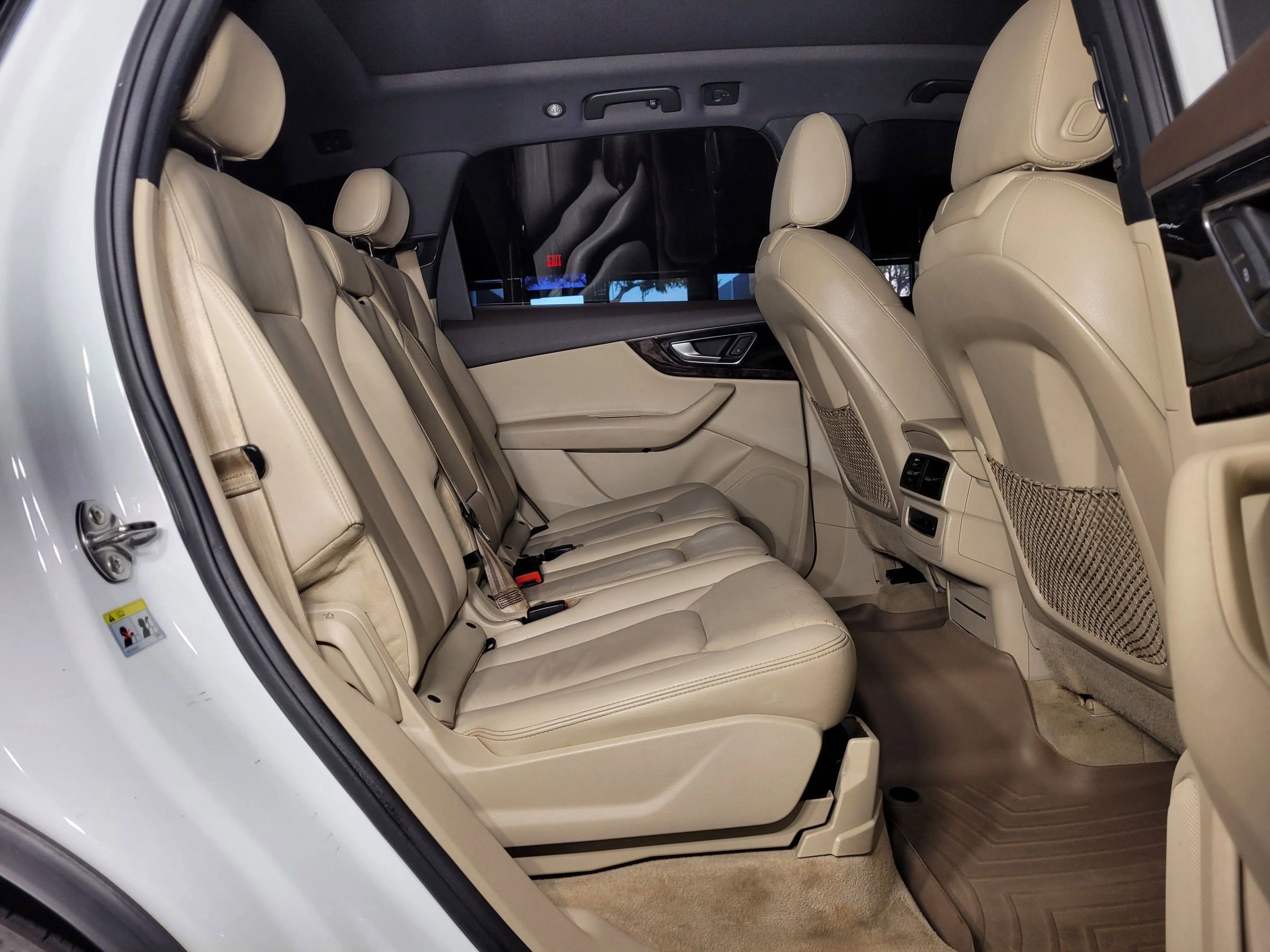 Used 2017 Audi Q7 3.0T Premium image 40