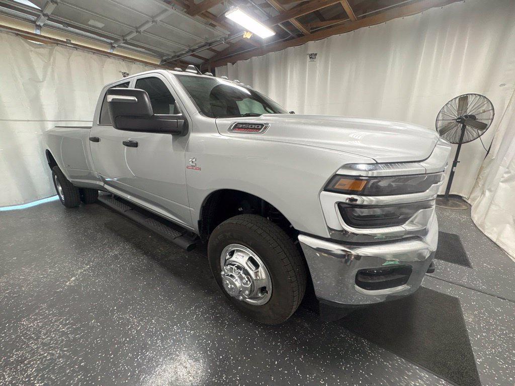 New 2027 RAM 3500 Tradesman AWD/4WD image 7