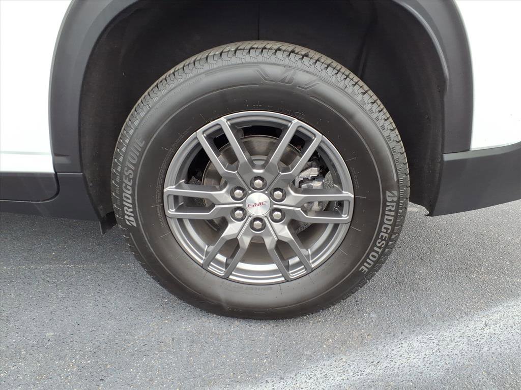 Used 2025 GMC Acadia Elevation image 25