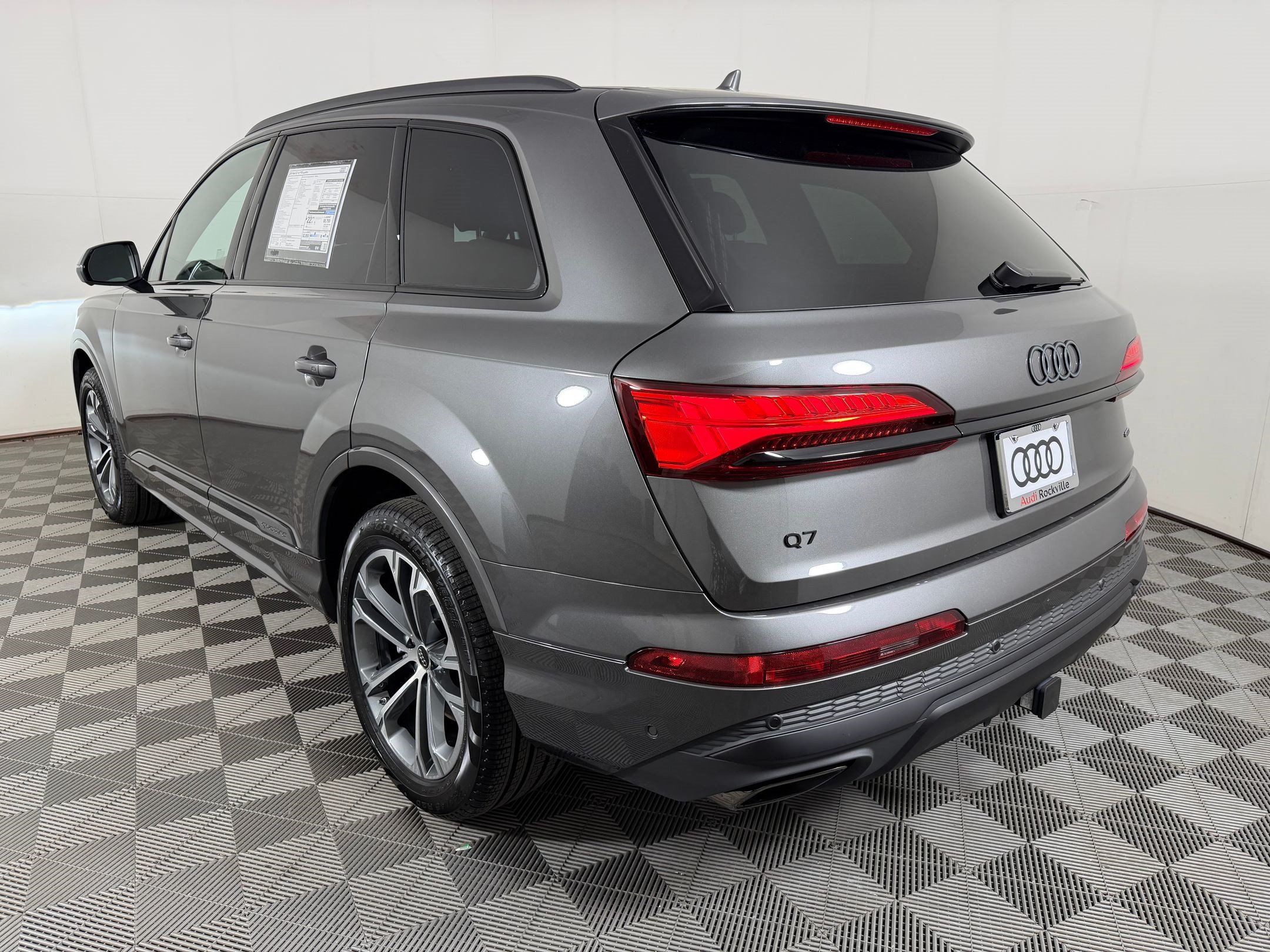 New 2026 Audi Q7 2.0T Premium AWD/4WD image 3