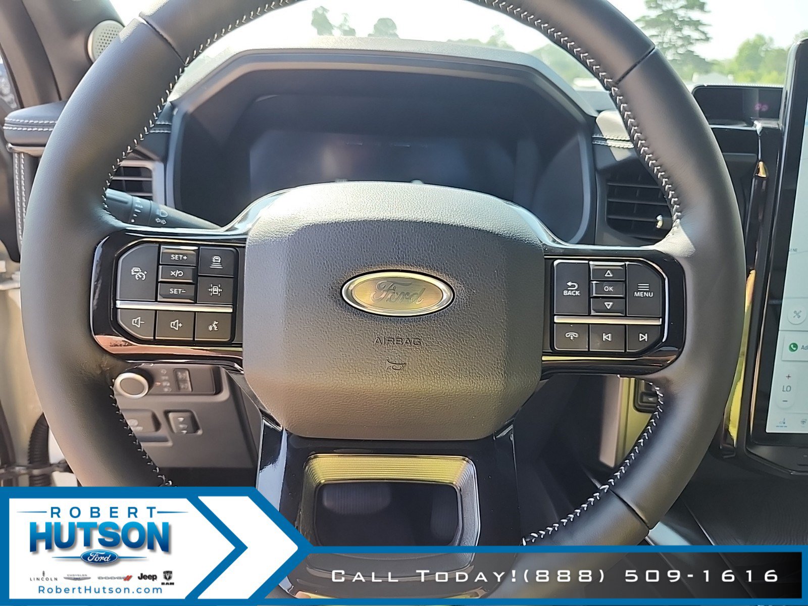 New 2023 Ford F150 Lightning Platinum AWD/4WD image 27