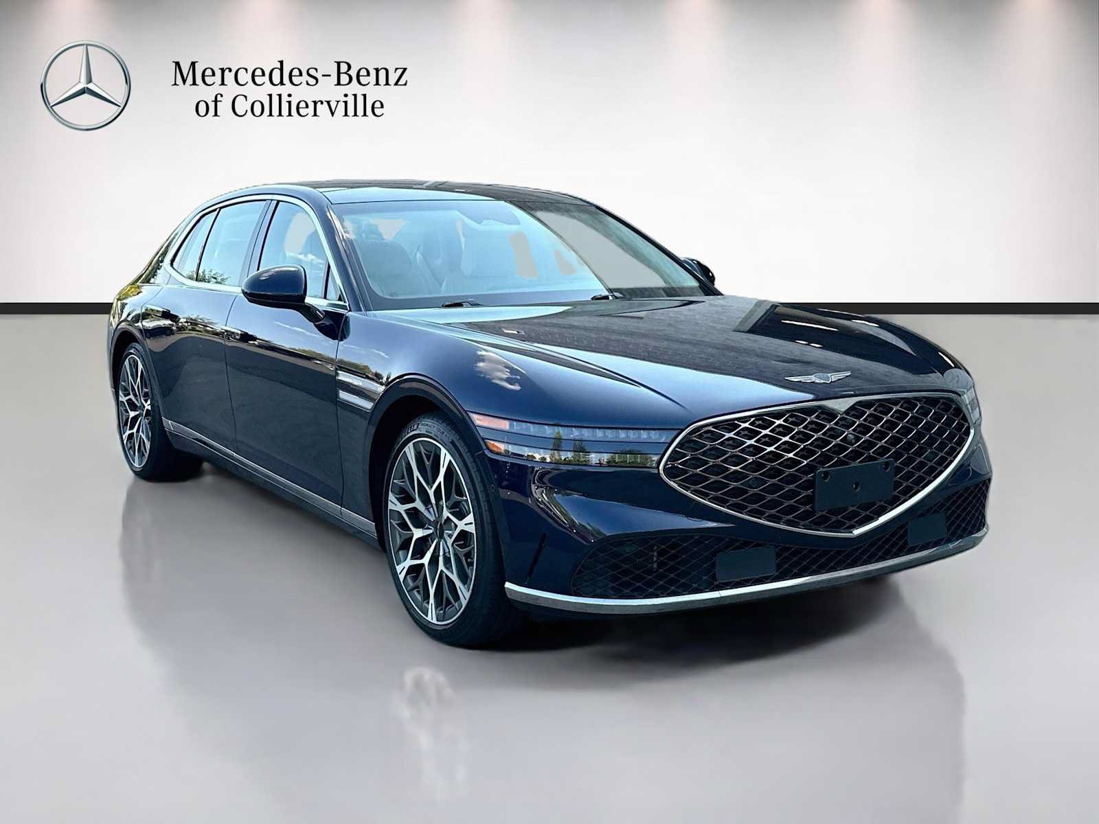 Used 2023 Genesis G90 3.5T AWD/4WD image 3