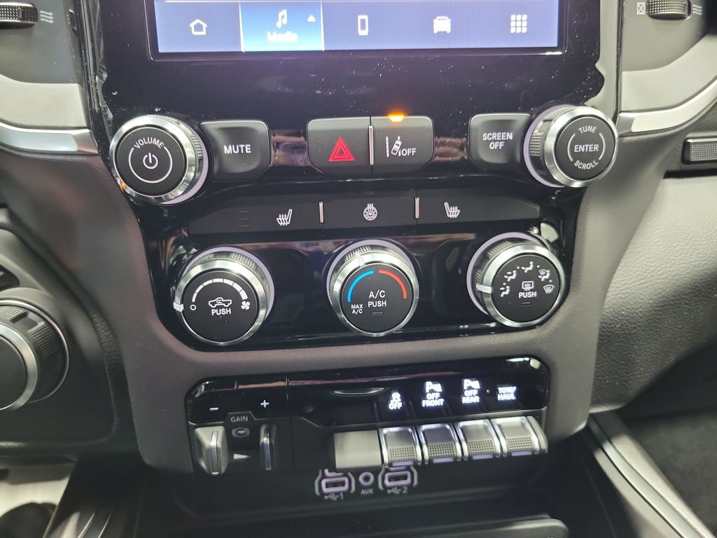 New 2026 RAM 1500 Big Horn AWD/4WD image 16